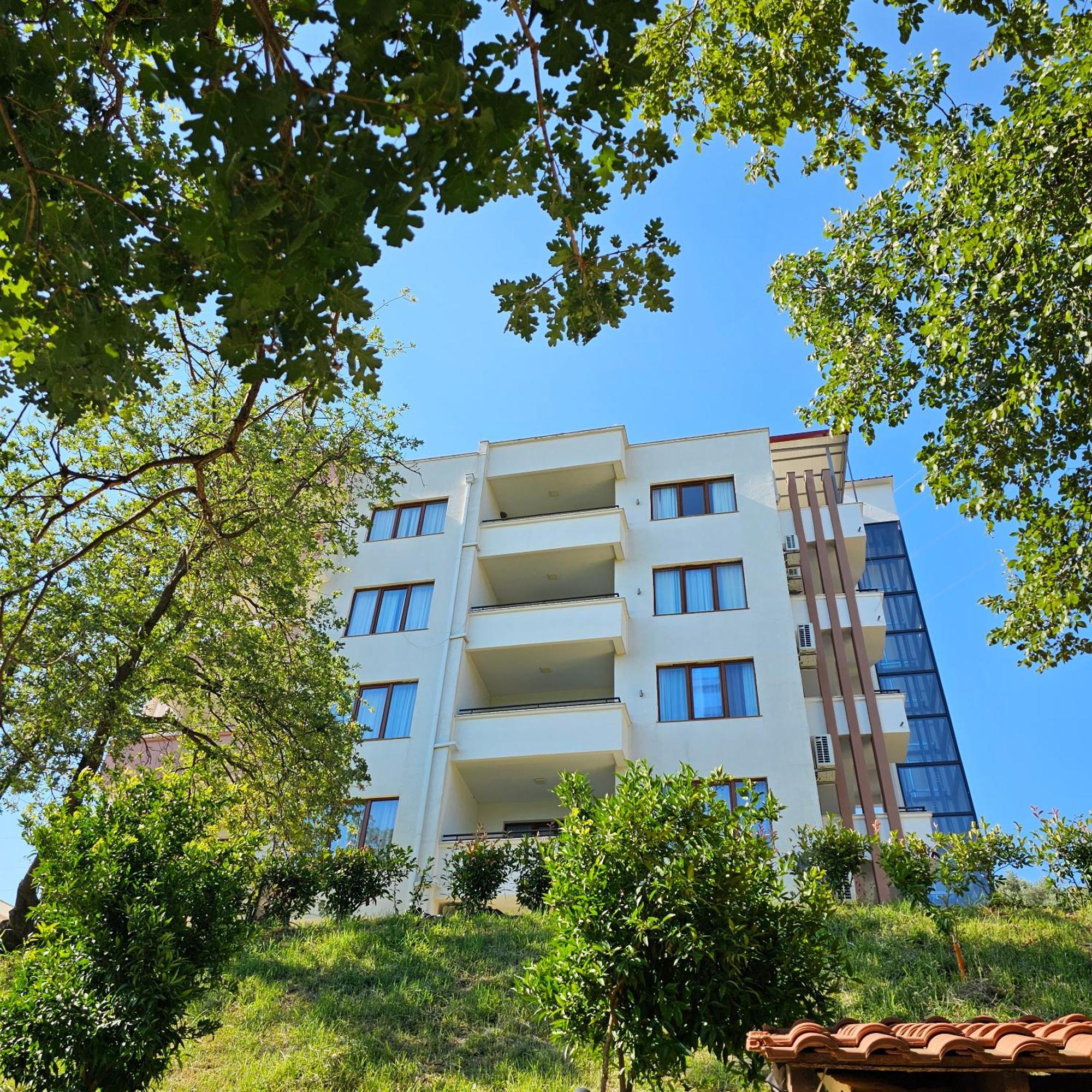 Apartment Hill *